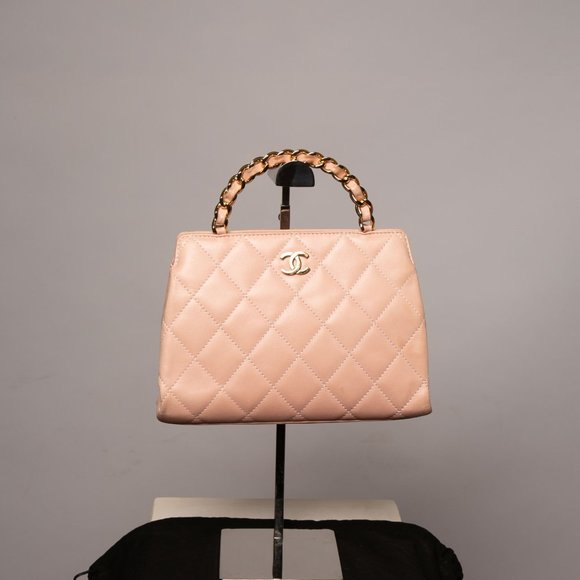Extremely rare pink CHANEL bag - Picture 4 of 13